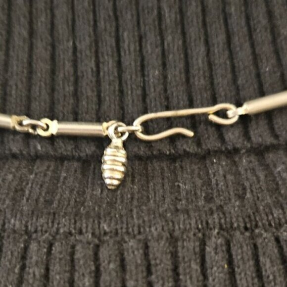 Vintage Filigree Rhinestone Necklace – 1950s Floral Link Statement - Picture 8 of 8